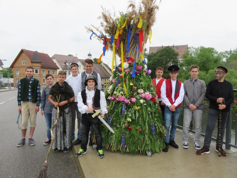 Pfingstbrauch in Untermarchtal